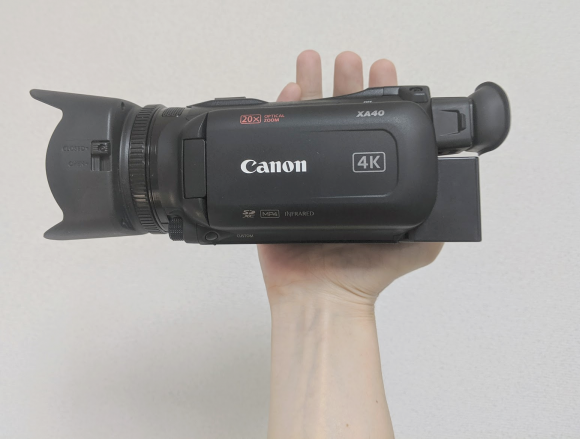 4K対応でとても扱いやすい業務用ビデオカメラ「Canon XA40」のレビュー | juggly.cn